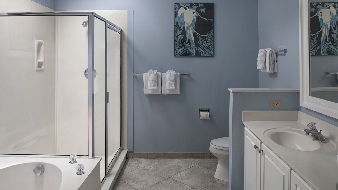 Photo of Bathroom in Shipyard Plantation