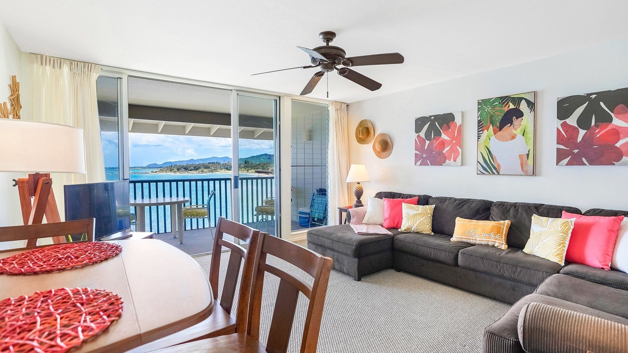 Photo of Livingroom in Wailua House Lots