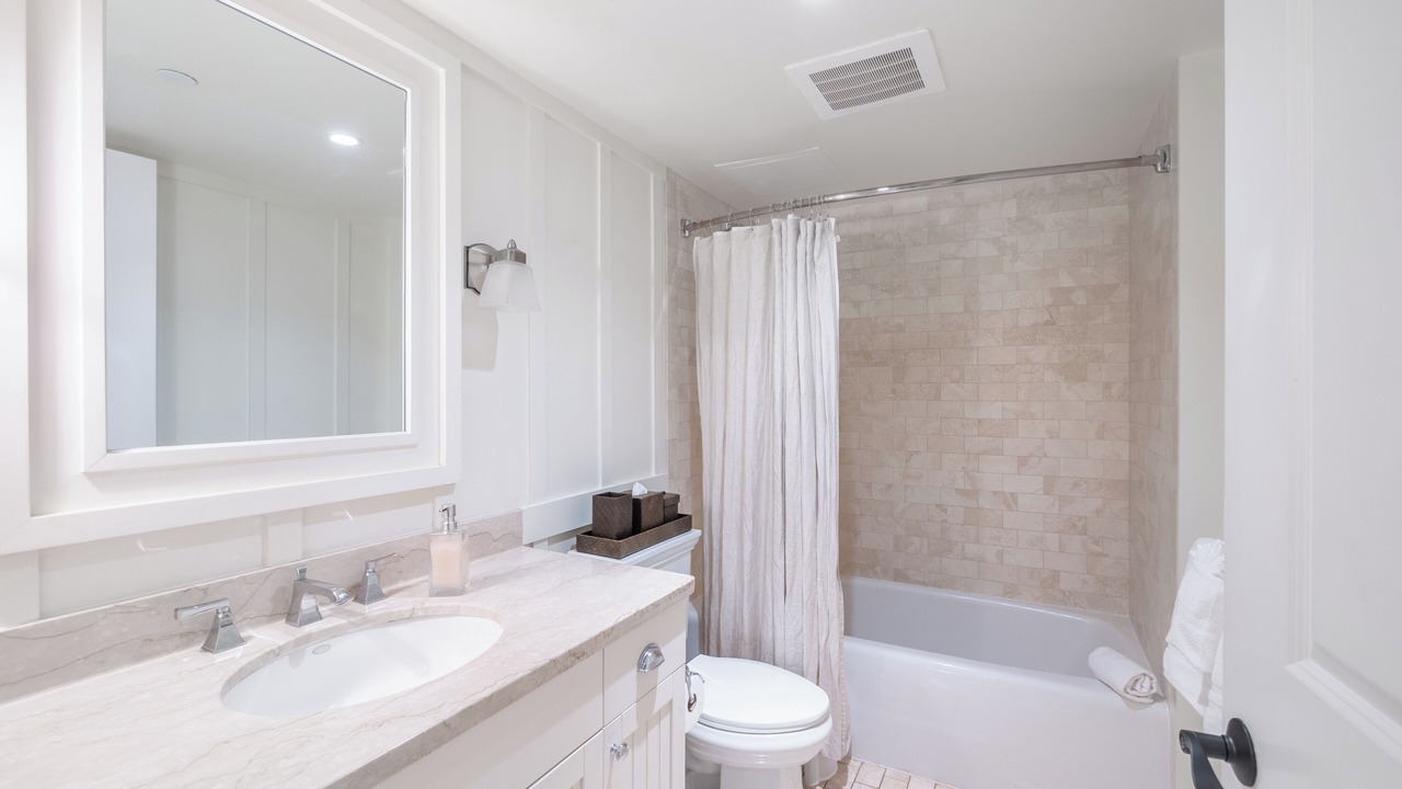 Photo of Bathroom in Kahuku