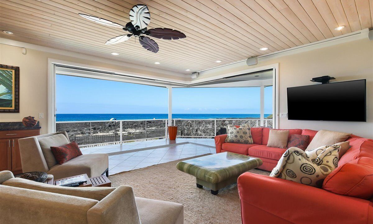 Photo of Livingroom in Kailua-Kona