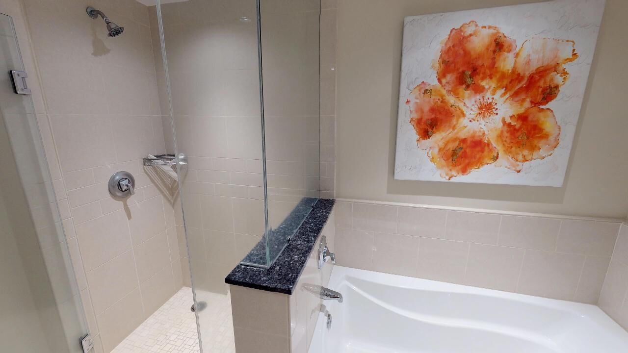 Photo of Bathroom in Honokowai