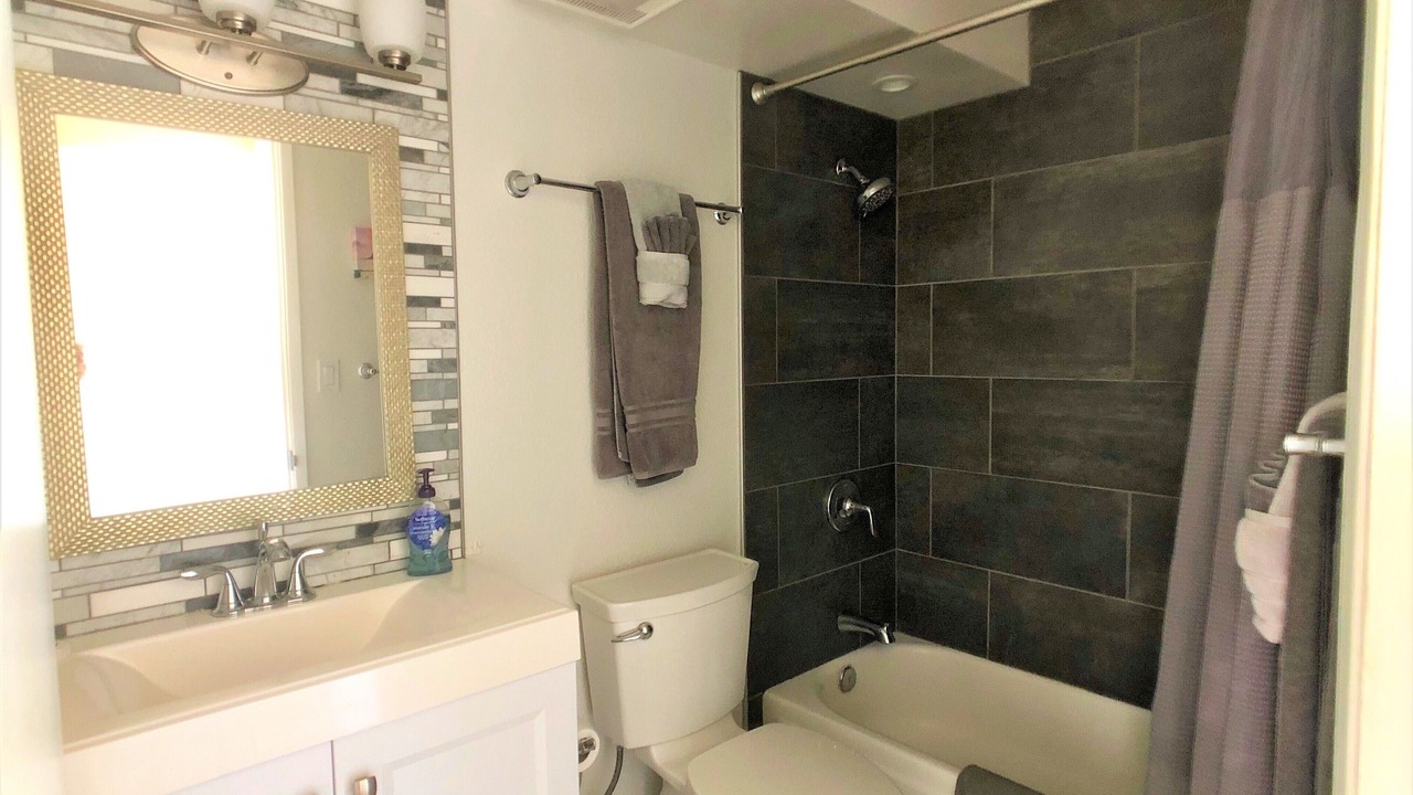 Photo of Bathroom in McCully - Moiliili