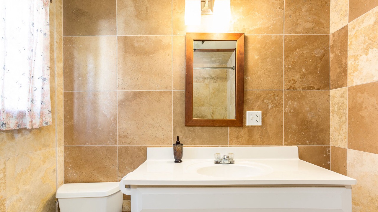 Photo of Bathroom in Honomu