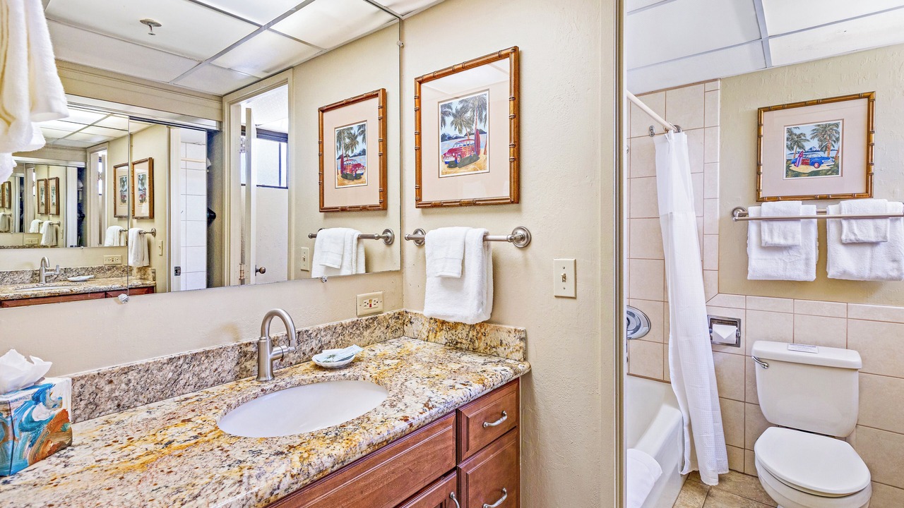 Photo of Bathroom in Lahaina
