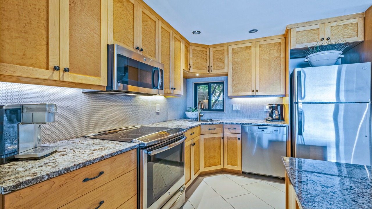 Photo of Kitchen in Downtown Lahaina