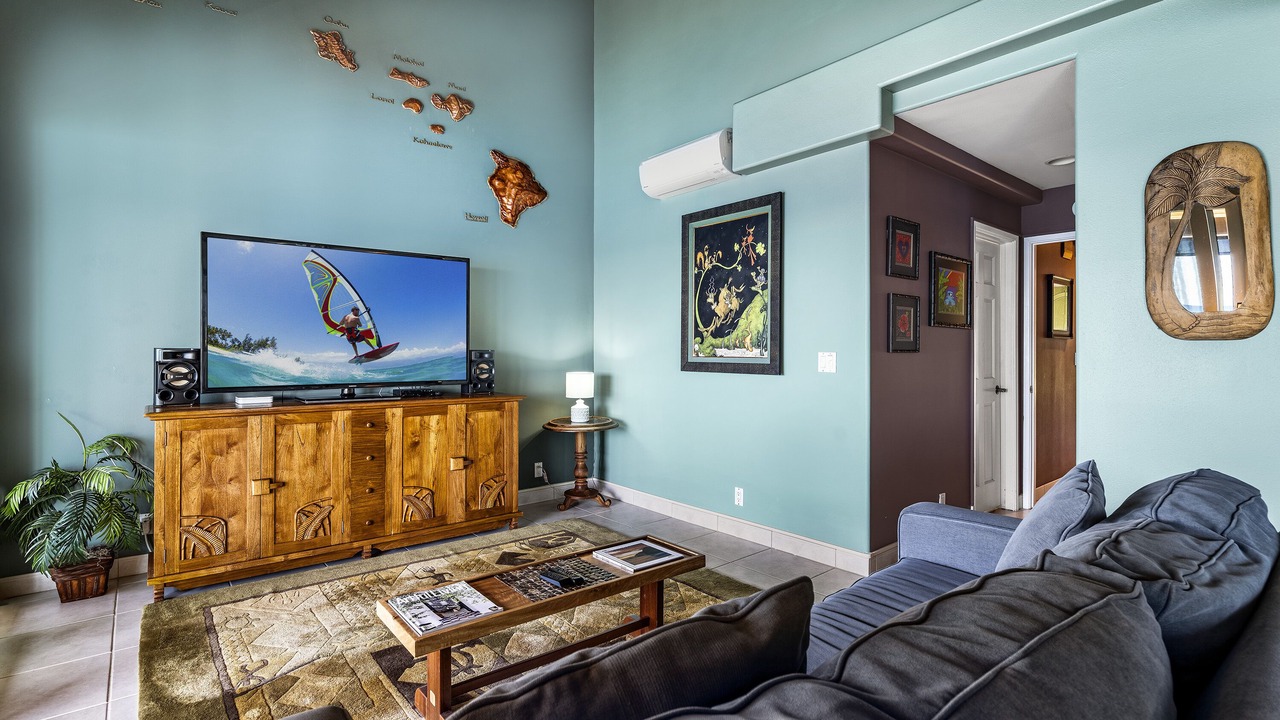 Photo of Livingroom in Kahaluu Bay