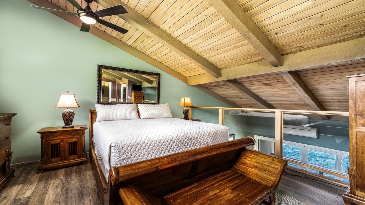 Photo of Bedroom in Kahaluu Bay