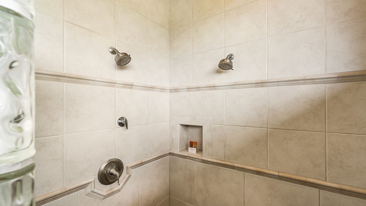 Photo of Bathroom in Kahaluu Bay