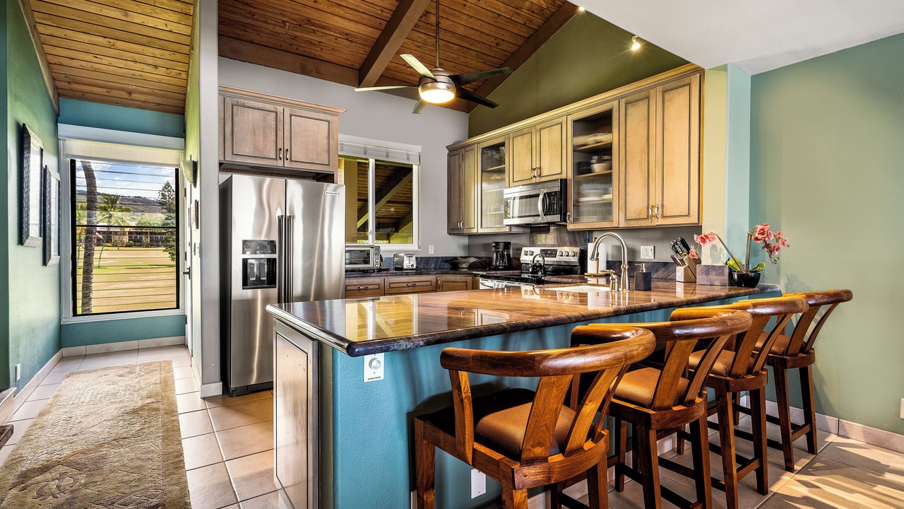Photo of Kitchen in Kahaluu Bay