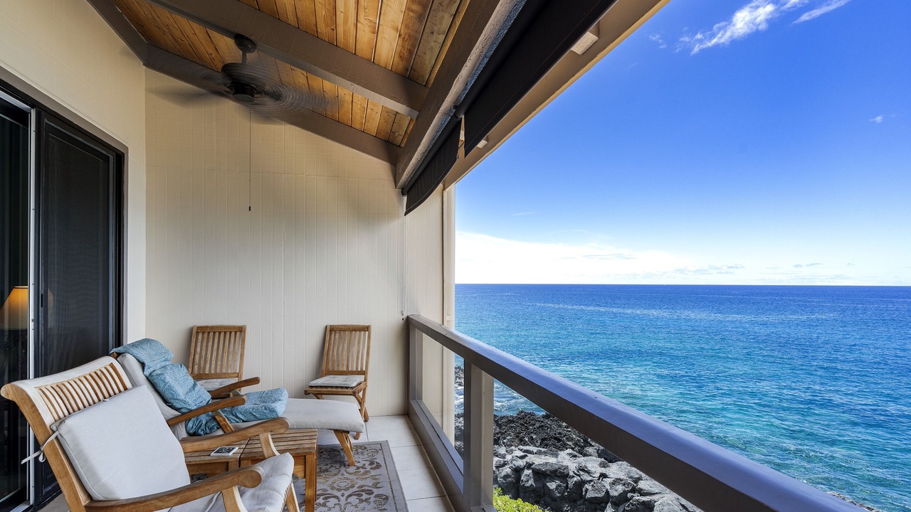 Photo of Patio Balcony in Kahaluu Bay