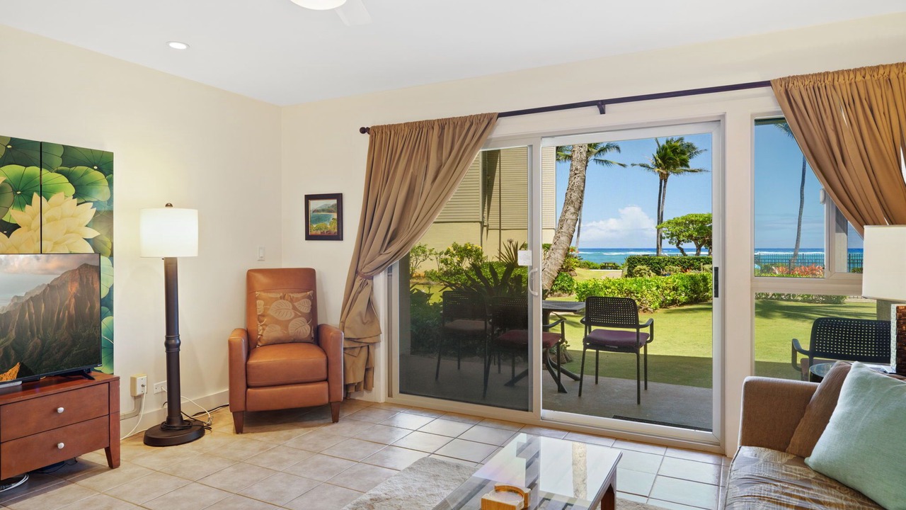 Photo of Livingroom in Wailua