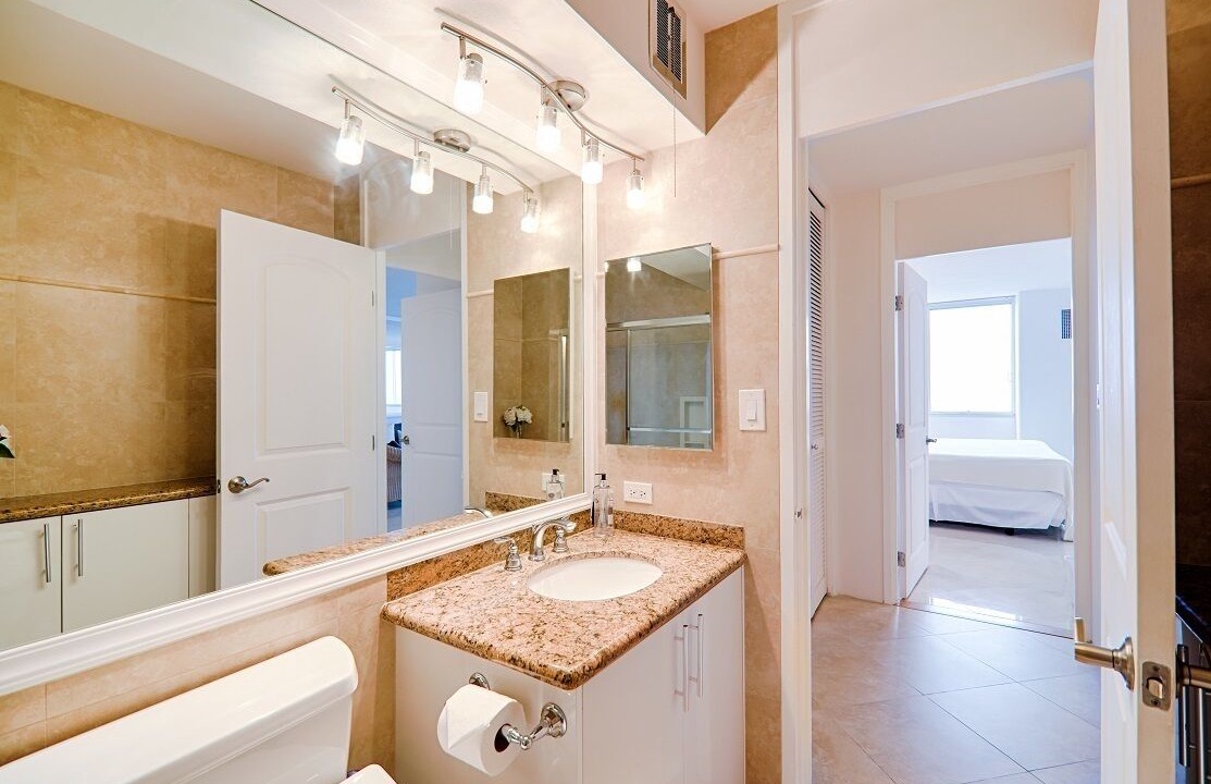 Photo of Bathroom in Waikiki