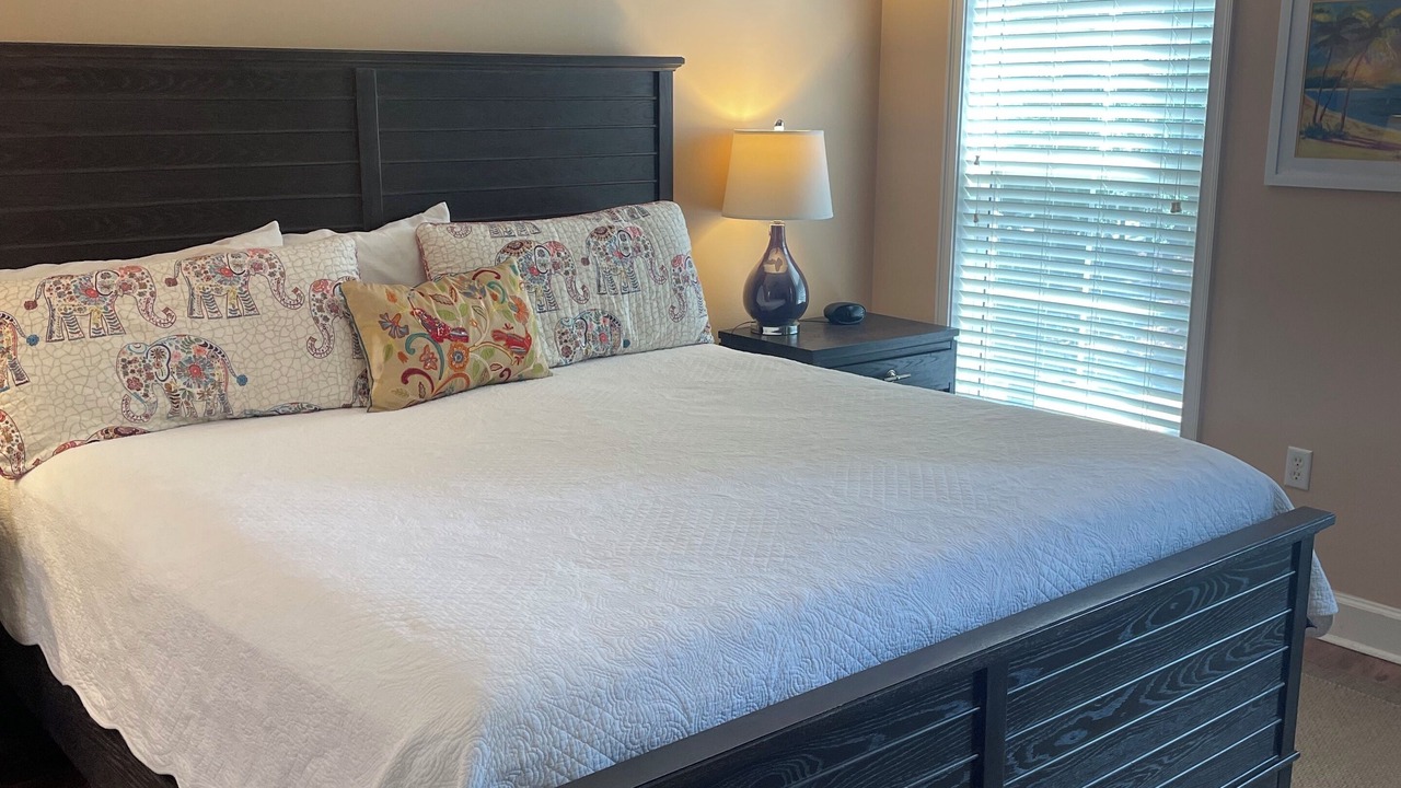 Photo of Bedroom in North Forest Beach