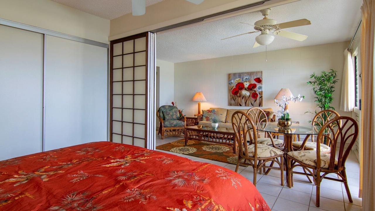 Photo of Bedroom in Maalaea