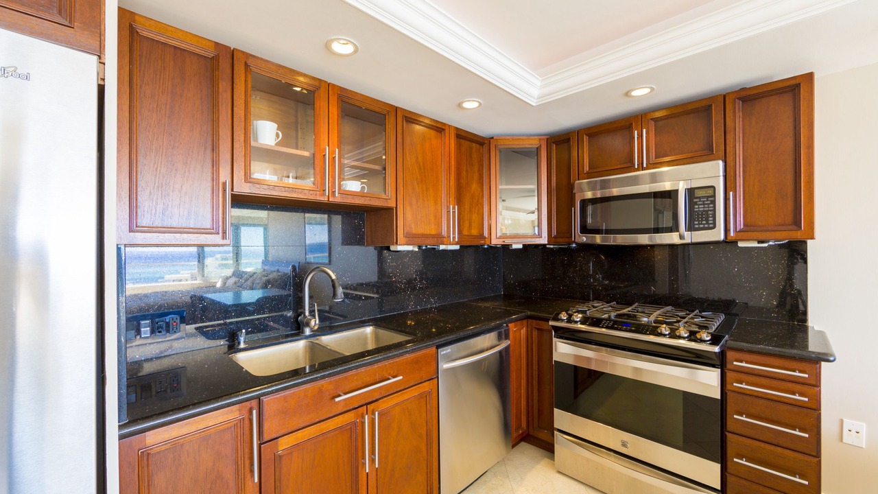 Photo of Kitchen in Diamond Head - Kapahulu - St. Louis