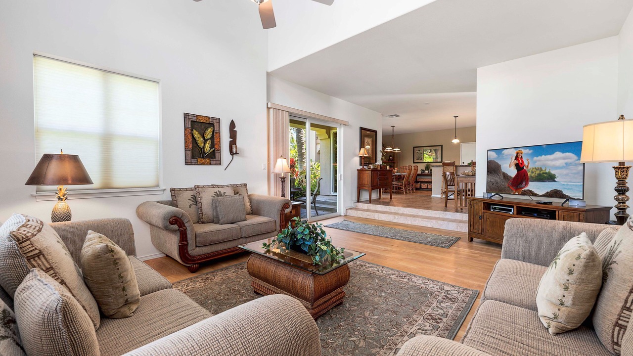 Photo of Livingroom in Waikoloa