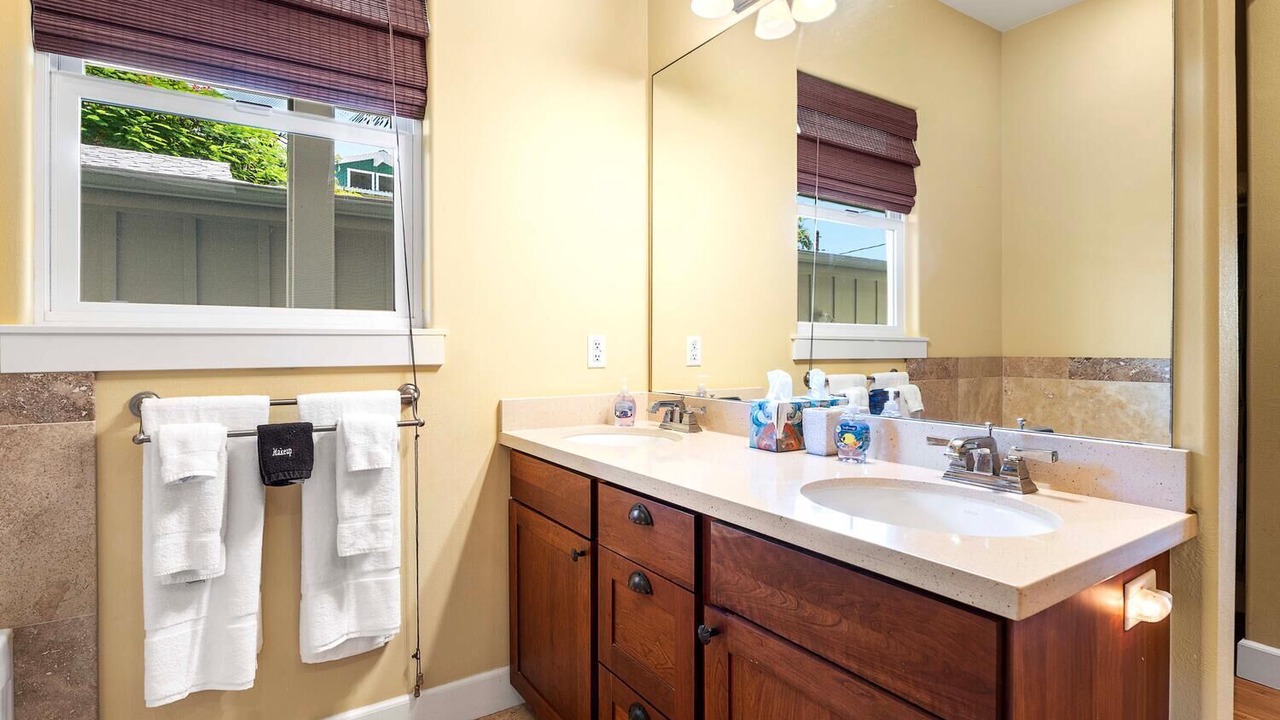 Photo of Bathroom in Keauhou