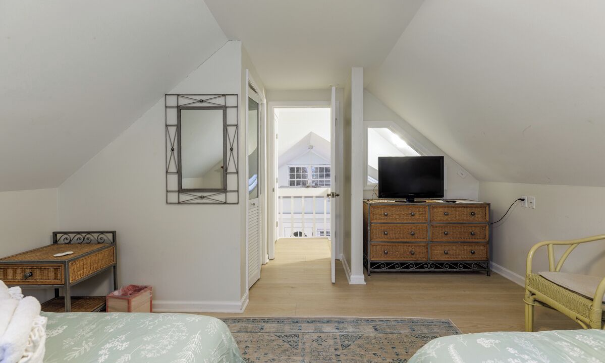 Photo of Bedroom in North Forest Beach