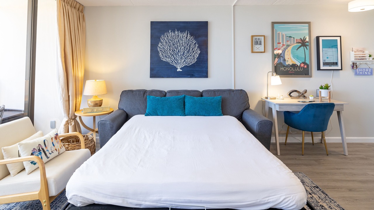 Photo of Bedroom in Waikiki