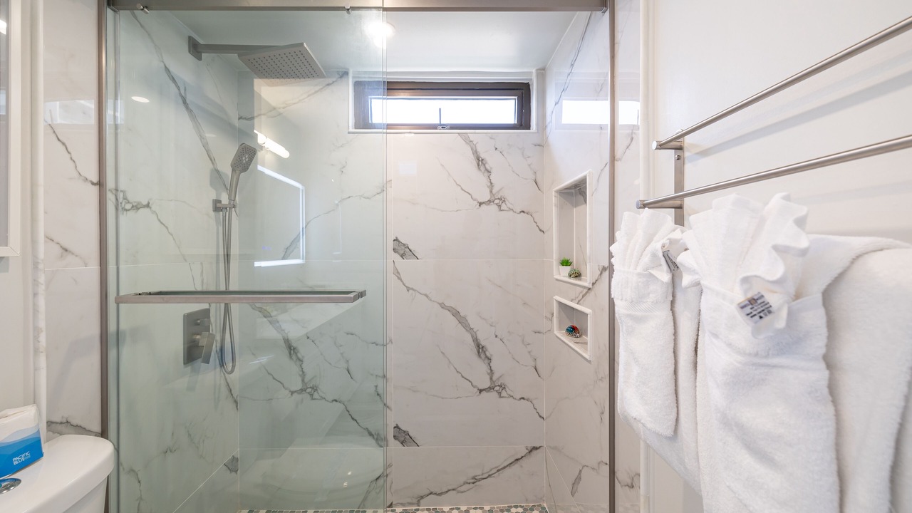 Photo of Bathroom in Waikiki