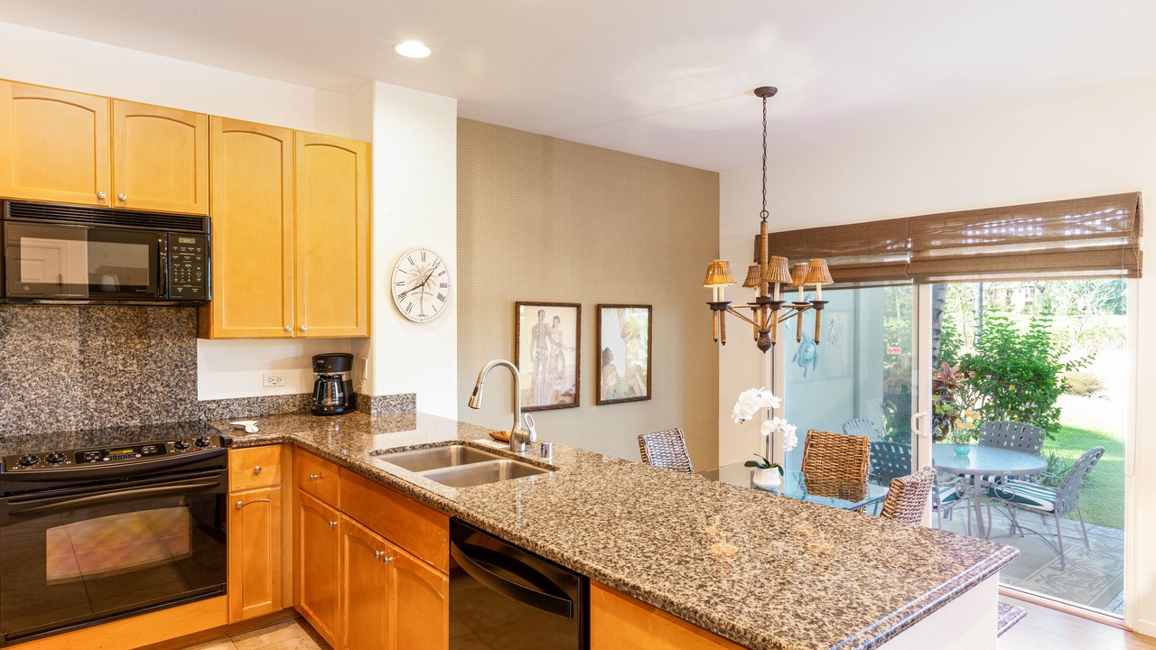 Photo of Kitchen in Waikoloa