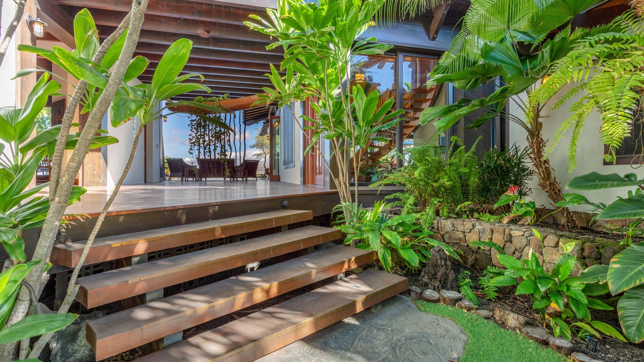 Photo of Patio Balcony in Puako
