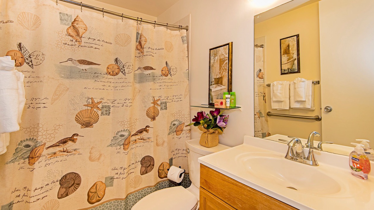 Photo of Bathroom in Waikiki