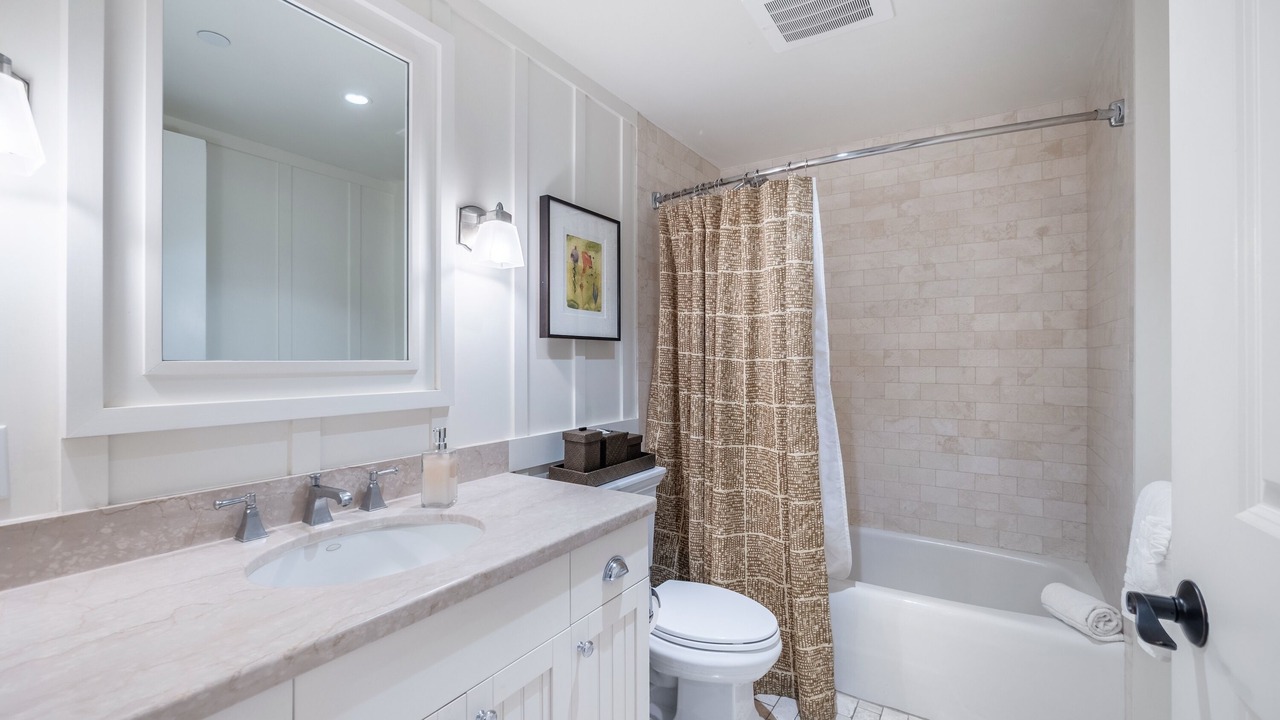Photo of Bathroom in Kahuku
