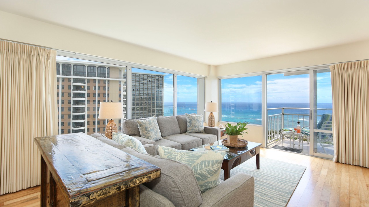 Photo of Livingroom in Waikiki
