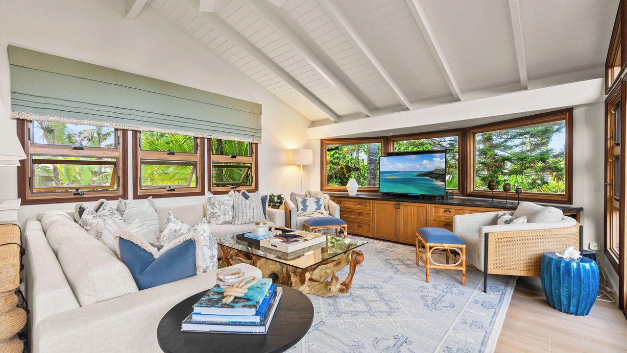 Photo of Livingroom in Kalama Tract