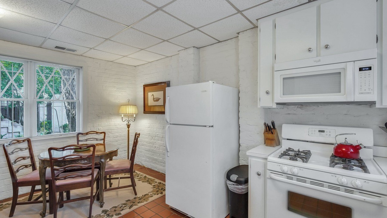 Photo of Kitchen in Historic Downtown Savannah