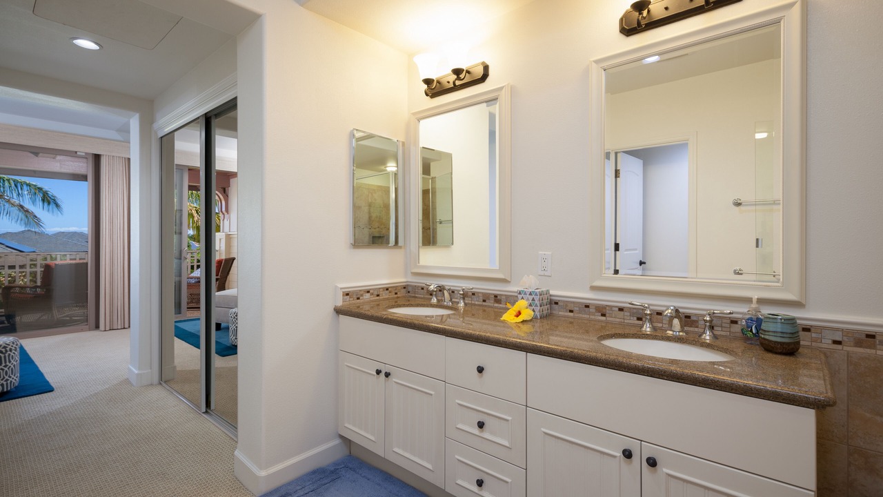 Photo of Bathroom in Kulalani