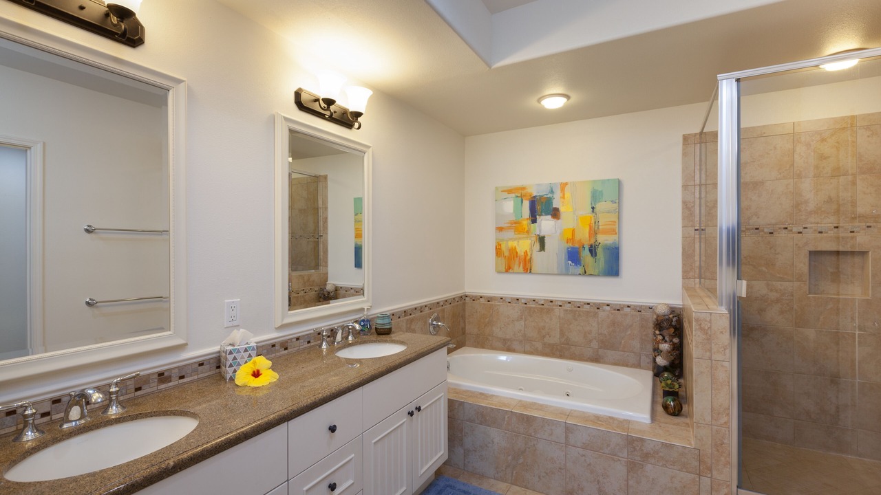 Photo of Bathroom in Kulalani