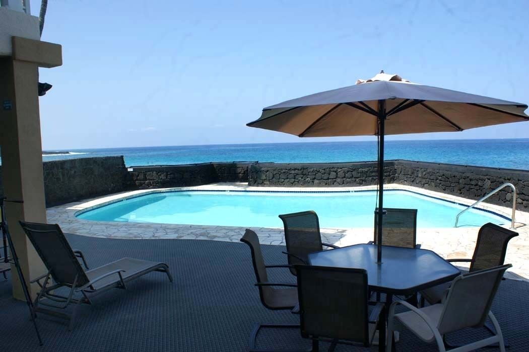 Photo of Outdoor in Kahaluu Bay