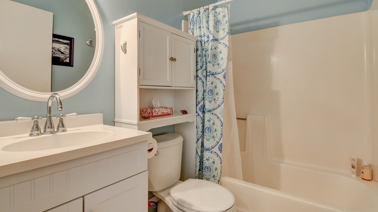 Photo of Bathroom in Keaau