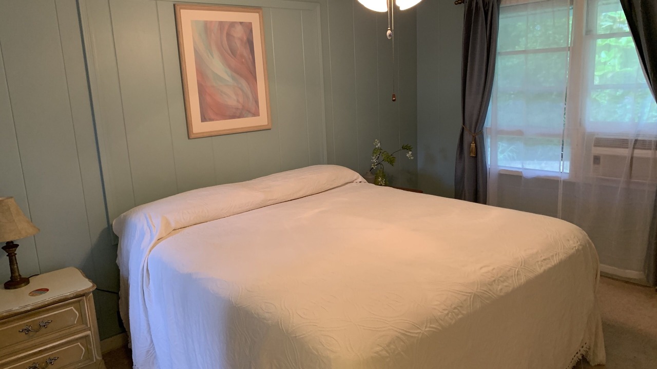 Photo of Bedroom in Waimanalo