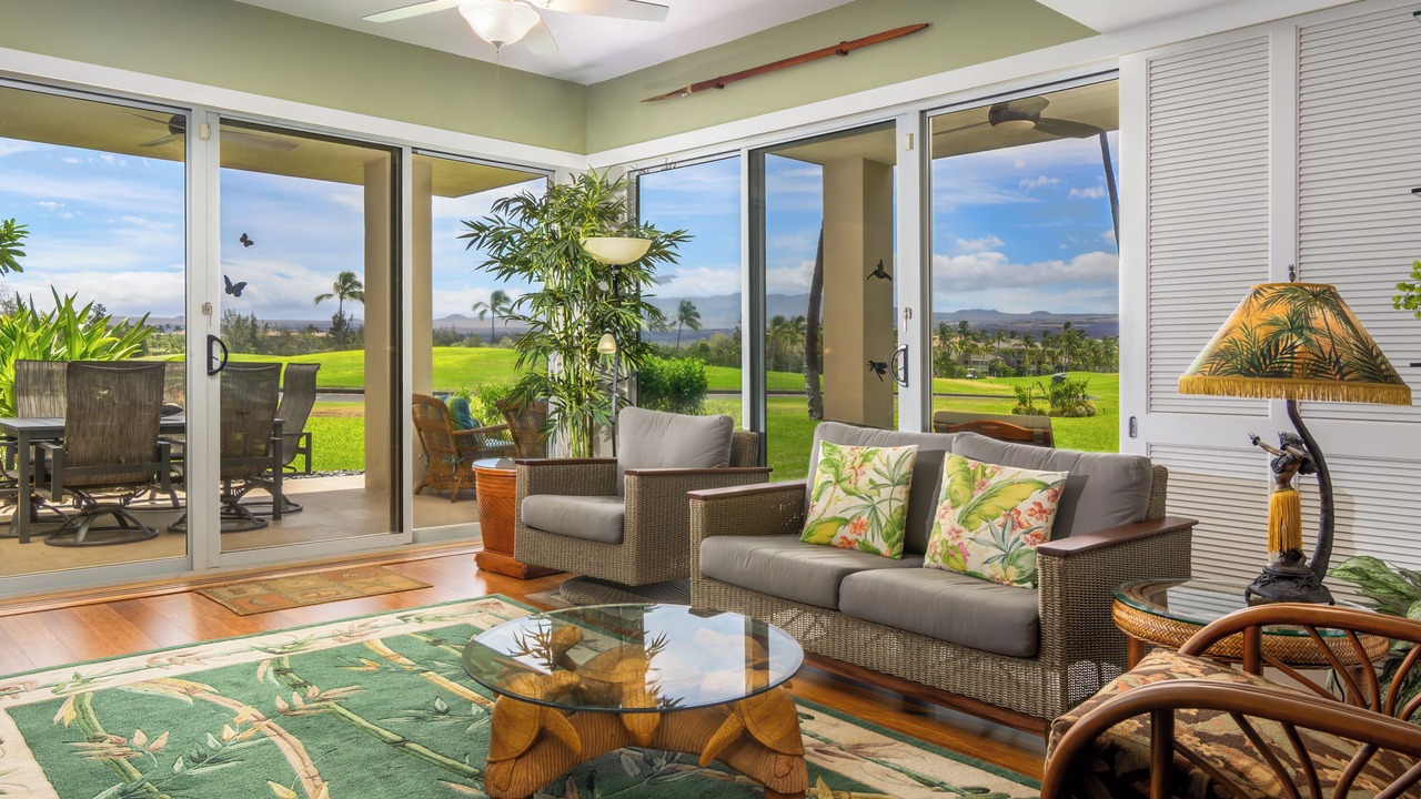Photo of Livingroom in Waikoloa