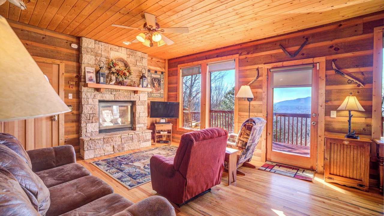 Photo of Livingroom in Helen