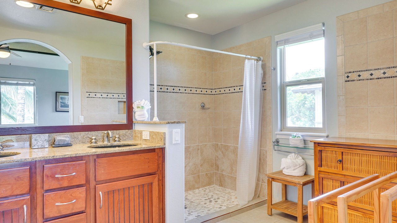 Photo of Bathroom in Kamuela