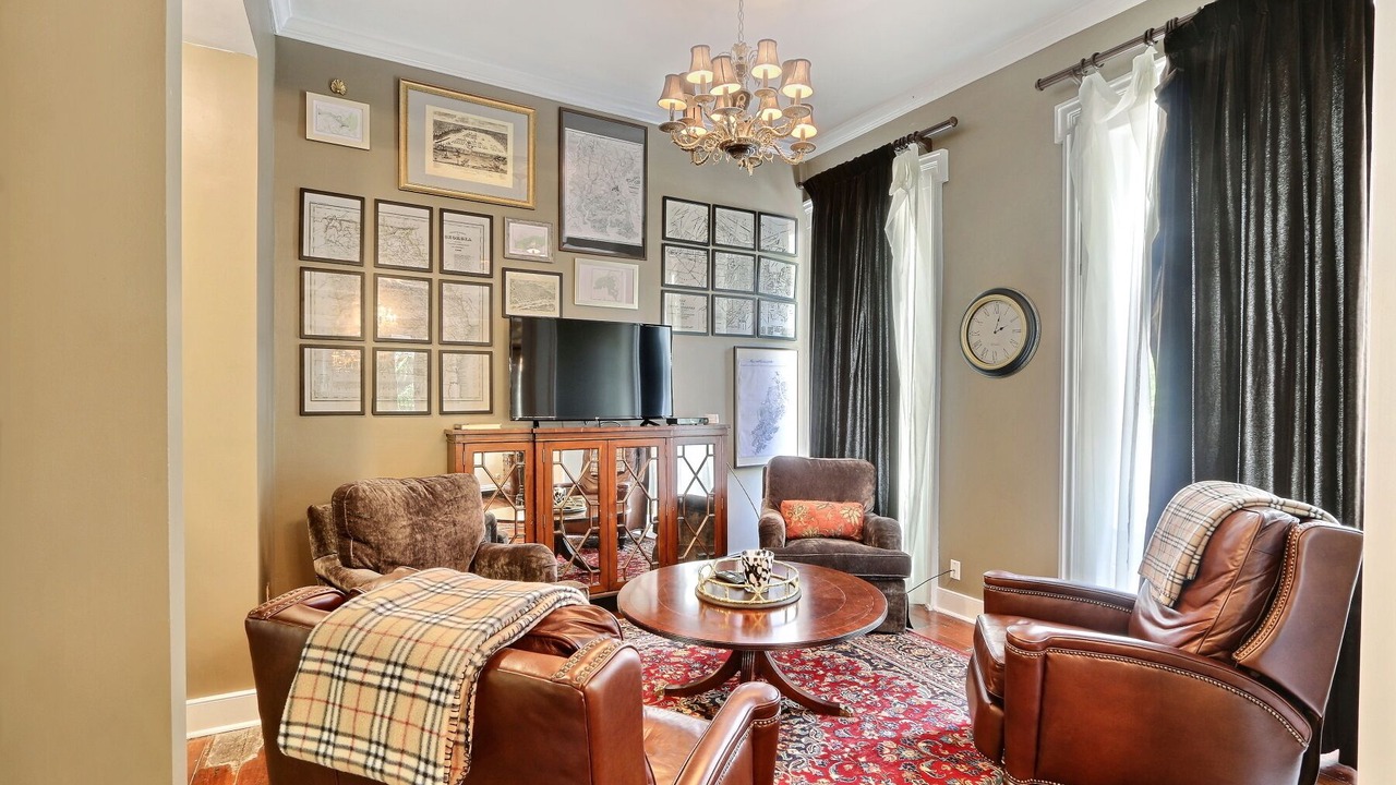 Photo of Livingroom in Historic Downtown Savannah