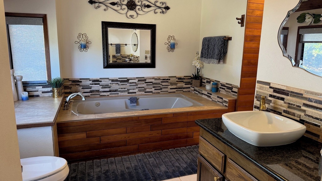 Photo of Bathroom in Makawao