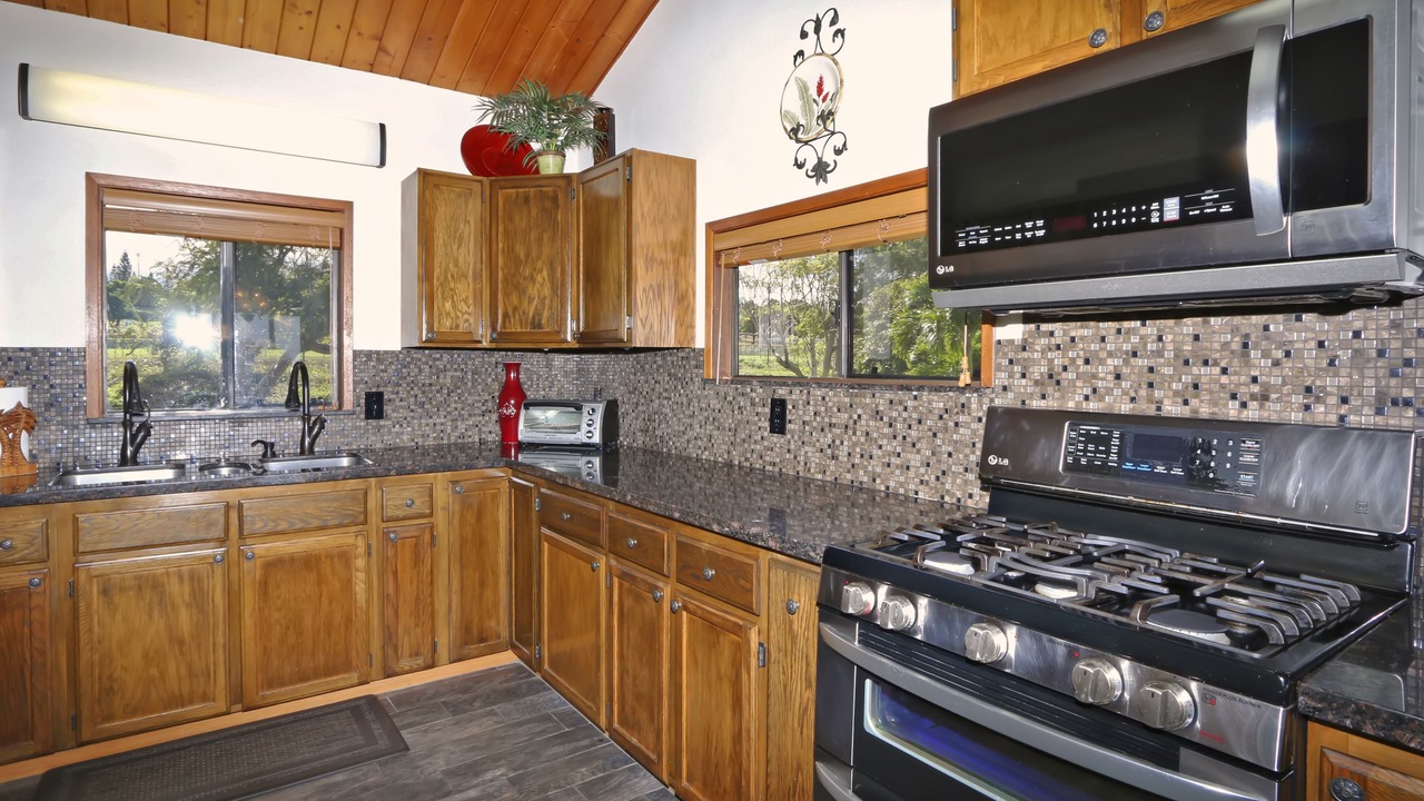 Photo of Kitchen in Makawao