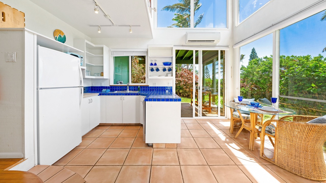 Photo of Kitchen in Haiku
