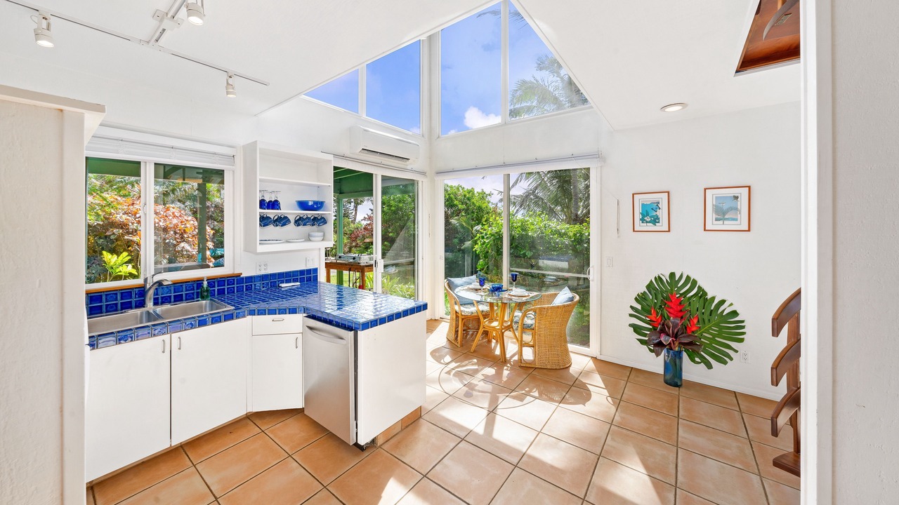 Photo of Kitchen in Haiku