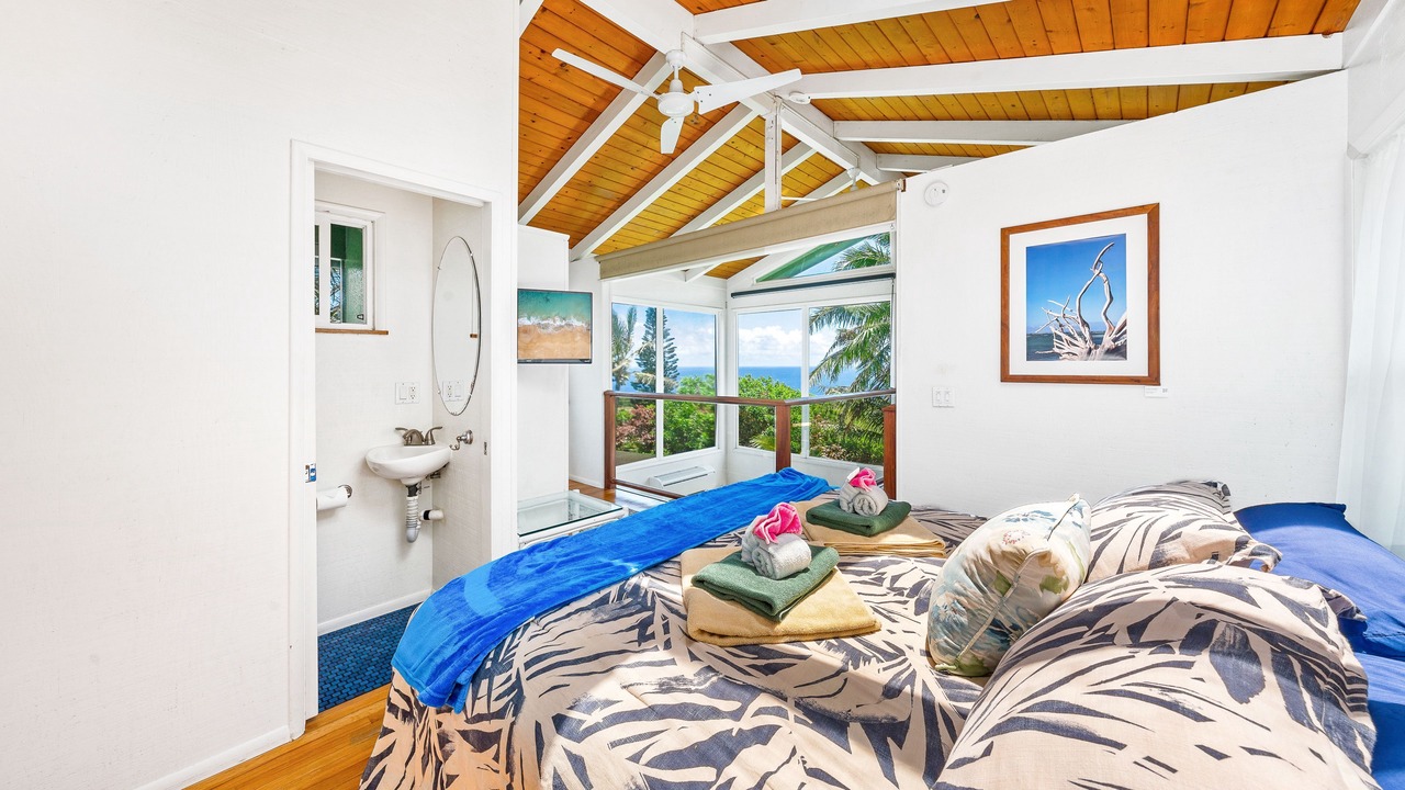 Photo of Bedroom in Haiku