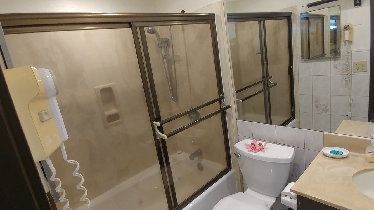Photo of Bathroom in Maili