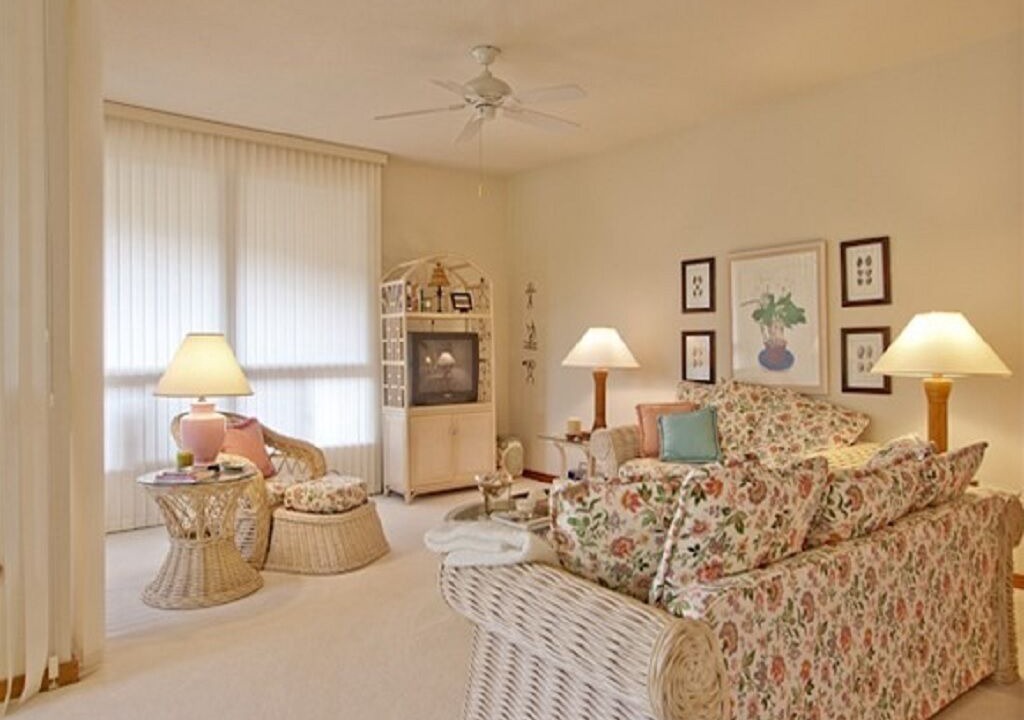 Photo of Livingroom in Waikoloa