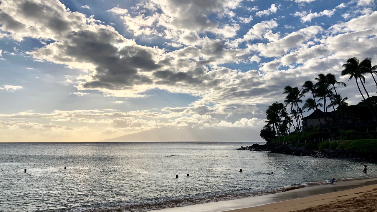Photo of Others in Kahana