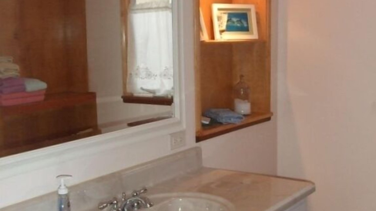 Photo of Bathroom in Hauula