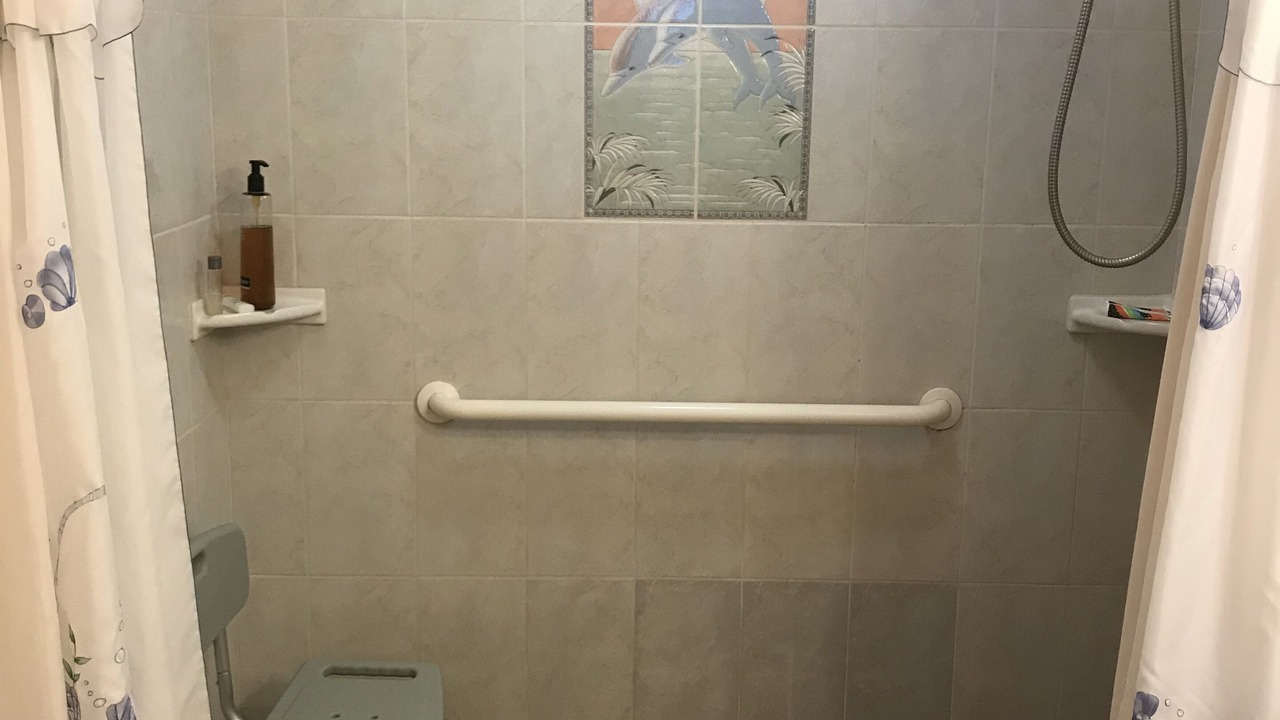 Photo of Bathroom in Hauula